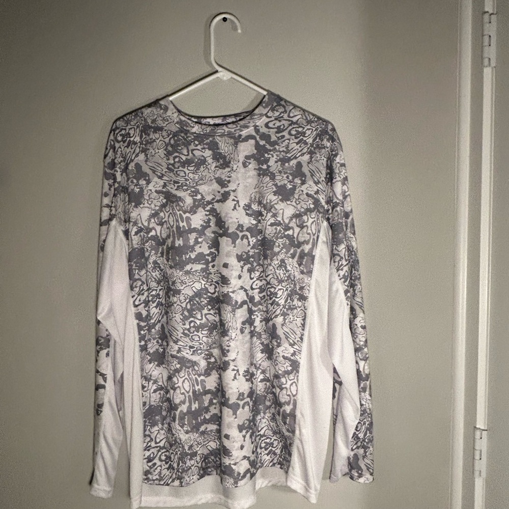 Huk Men's Gray and White Patterned Long Sleeve Tee